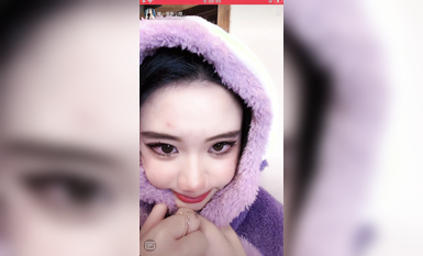 最新《瘋狂抖音》外篇之《抖音擦邊3》顏值主播直播各顯神通 閃現 走光露點 刷邊PK (139)