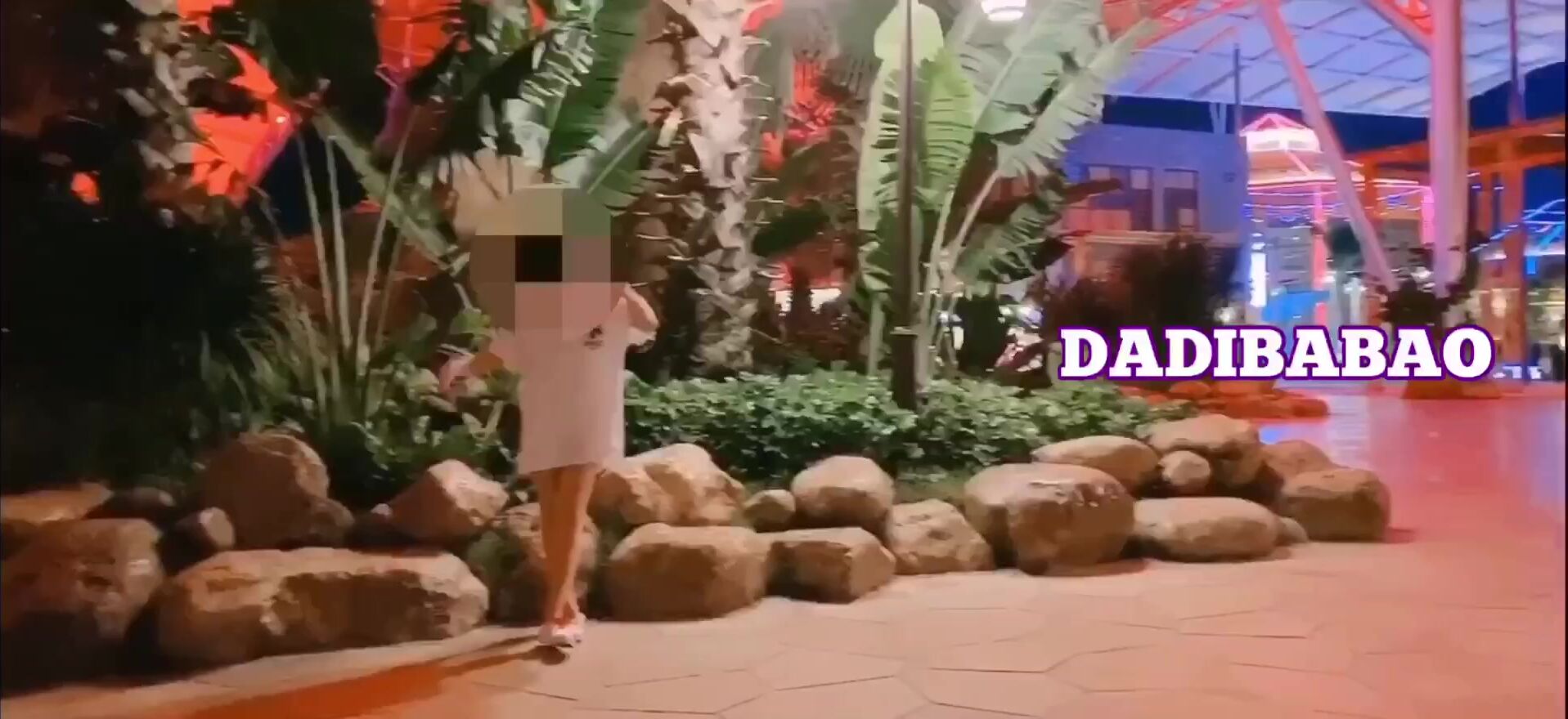 抖音80W粉絲推特網紅超萌蘿莉反差婊一隻喔私拍視圖大量流出人前露出3P喝尿野戰騷中極品 (12)