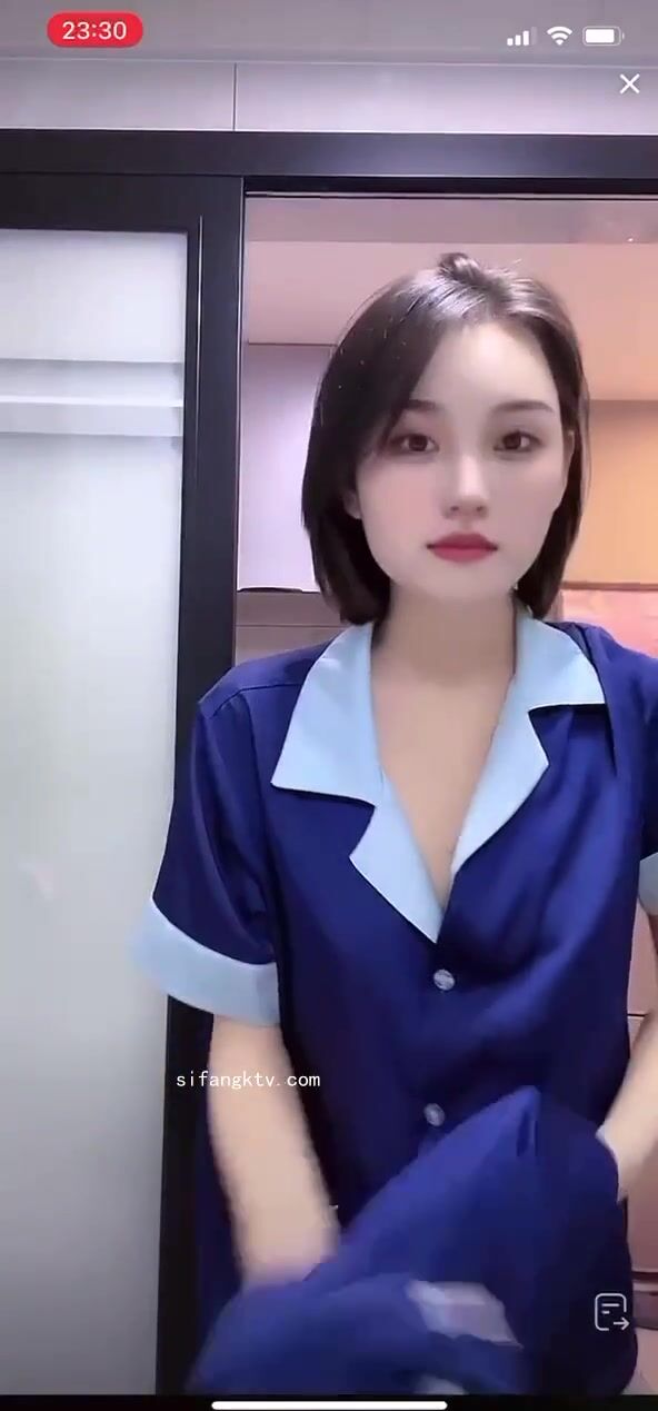 最新《瘋狂抖音》外篇之《抖音擦邊3》顏值主播直播各顯神通 閃現 走光露點 刷邊PK (32)