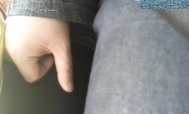 各種地方摸完女生翹臀或黑絲長腿就跑 各種尖叫聲 有的露臉 有的抄底 腎上腺素拉滿 太刺激 (4)