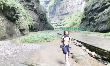 抖音80W粉絲推特網紅超萌蘿莉反差婊一隻喔私拍視圖大量流出人前露出3P喝尿野戰騷中極品 (127)