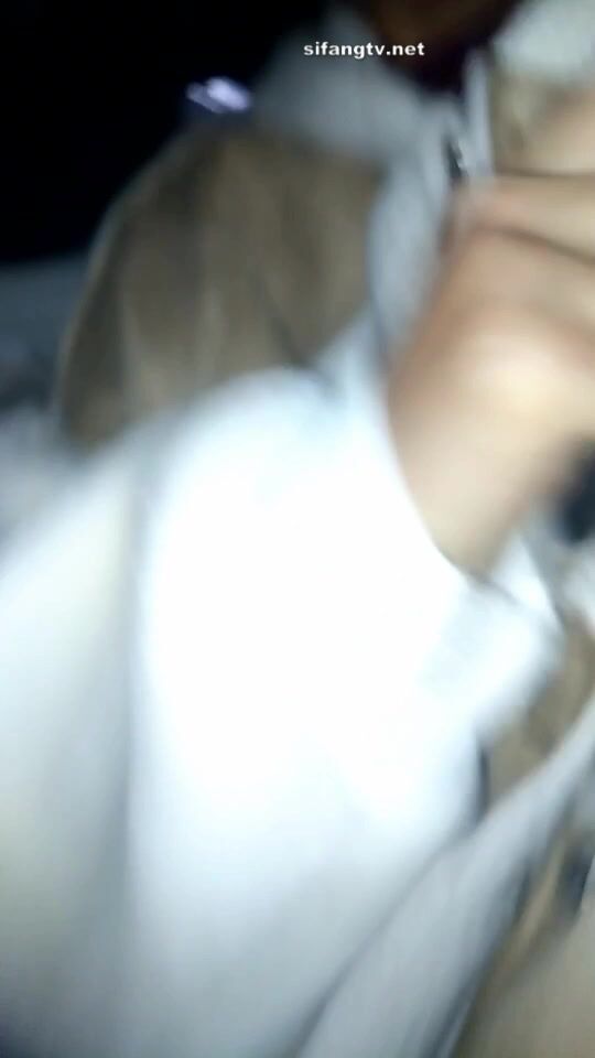 各種地方摸完女生翹臀或黑絲長腿就跑 各種尖叫聲 有的露臉 有的抄底 腎上腺素拉滿 太刺激 (25)