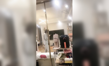 最新《瘋狂抖音》外篇之《抖音擦邊3》顏值主播直播各顯神通 閃現 走光露點 刷邊PK (170)