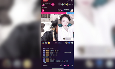 最新《瘋狂抖音》外篇之《抖音擦邊3》顏值主播直播各顯神通 閃現 走光露點 刷邊PK (116)