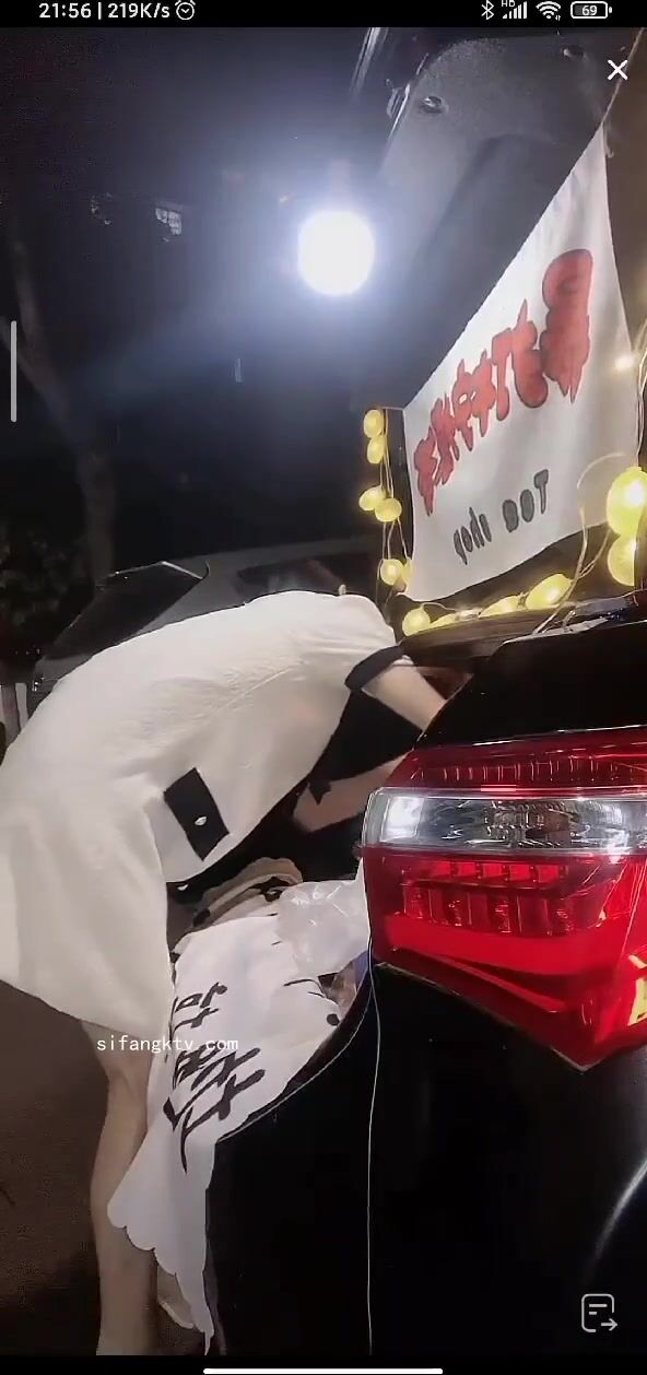 最新《瘋狂抖音》外篇之《抖音擦邊3》顏值主播直播各顯神通 閃現 走光露點 刷邊PK (203)