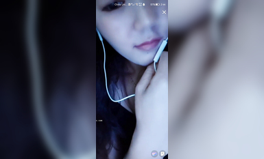 最新《瘋狂抖音》外篇之《抖音擦邊3》顏值主播直播各顯神通 閃現 走光露點 刷邊PK (222)