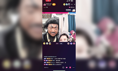 最新《瘋狂抖音》外篇之《抖音擦邊3》顏值主播直播各顯神通 閃現 走光露點 刷邊PK (108)