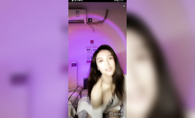 最新《瘋狂抖音》外篇之《抖音擦邊3》顏值主播直播各顯神通 閃現 走光露點 刷邊PK (198)