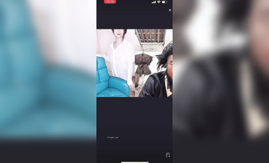 最新《瘋狂抖音》外篇之《抖音擦邊3》顏值主播直播各顯神通 閃現 走光露點 刷邊PK (110)