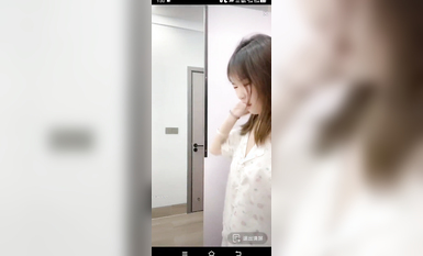 最新《瘋狂抖音》外篇之《抖音擦邊3》顏值主播直播各顯神通 閃現 走光露點 刷邊PK (122)