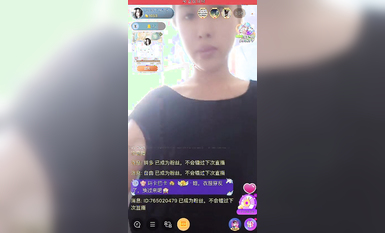 最新《瘋狂抖音》外篇之《抖音擦邊3》顏值主播直播各顯神通 閃現 走光露點 刷邊PK (176)