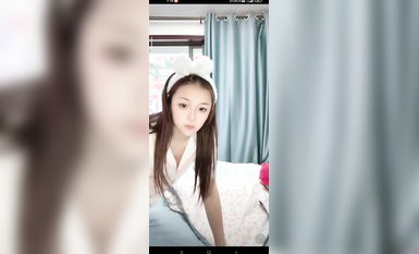 最新《瘋狂抖音》外篇之《抖音擦邊2》顏值主播各顯神通 閃現走光 刷邊尿尿熱舞 扣逼漏奶 (137)