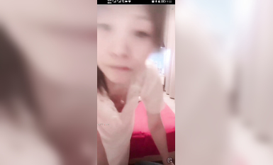 最新《瘋狂抖音》外篇之《抖音擦邊2》顏值主播各顯神通 閃現走光 刷邊尿尿熱舞 扣逼漏奶 (104)