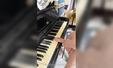 推特紅人健身達人『諺哥』健身房約炮女粉性愛私拍流出 肌肉與肉慾的猛烈撞擊 高清 (11)