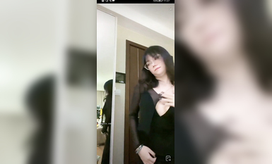 最新《瘋狂抖音》外篇之《抖音擦邊2》顏值主播各顯神通 閃現走光 刷邊尿尿熱舞 扣逼漏奶 (109)