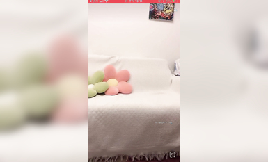 最新《瘋狂抖音》外篇之《抖音擦邊2》顏值主播各顯神通 閃現走光 刷邊尿尿熱舞 扣逼漏奶 (26)