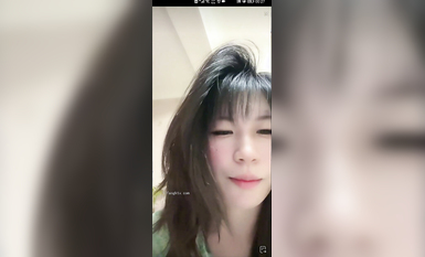 最新《瘋狂抖音》外篇之《抖音擦邊2》顏值主播各顯神通 閃現走光 刷邊尿尿熱舞 扣逼漏奶 (90)