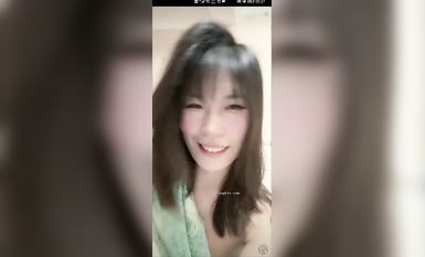 最新《瘋狂抖音》外篇之《抖音擦邊2》顏值主播各顯神通 閃現走光 刷邊尿尿熱舞 扣逼漏奶 (90)