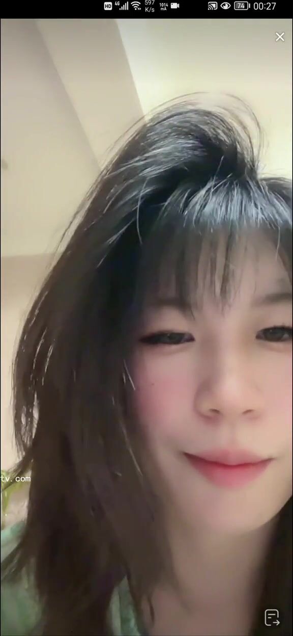 最新《瘋狂抖音》外篇之《抖音擦邊2》顏值主播各顯神通 閃現走光 刷邊尿尿熱舞 扣逼漏奶 (90)