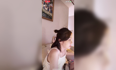 最新《瘋狂抖音》外篇之《抖音擦邊2》顏值主播各顯神通 閃現走光 刷邊尿尿熱舞 扣逼漏奶 (76)