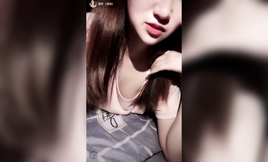 最新《瘋狂抖音》外篇之《抖音擦邊2》顏值主播各顯神通 閃現走光 刷邊尿尿熱舞 扣逼漏奶 (147)