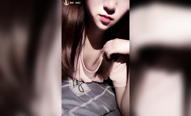 最新《瘋狂抖音》外篇之《抖音擦邊2》顏值主播各顯神通 閃現走光 刷邊尿尿熱舞 扣逼漏奶 (147)