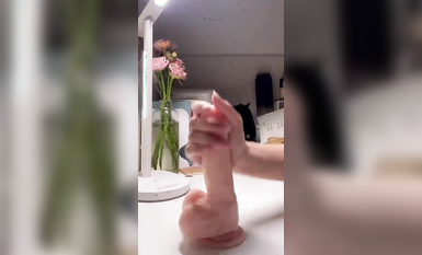 超嫩蘿莉雲集『玉紫醬+甜甜起司桃+貓七小+兔醬』極品翹乳粉穴榨乾你的精華超養眼甜甜起司桃 (1)