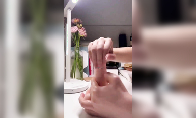 超嫩蘿莉雲集『玉紫醬+甜甜起司桃+貓七小+兔醬』極品翹乳粉穴榨乾你的精華超養眼甜甜起司桃 (1)