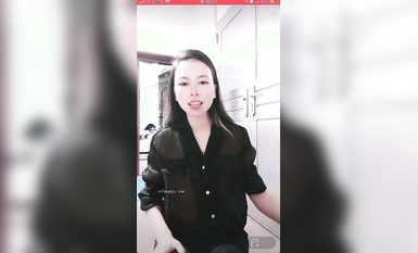 最新《瘋狂抖音》外篇之《抖音擦邊2》顏值主播各顯神通 閃現走光 刷邊尿尿熱舞 扣逼漏奶 (48)