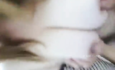 重磅推薦！淫盪肥臀人妻母狗【見過騷的 沒見過這么騷的】喜歡戶外露出，喜歡被很多男人操 (10)