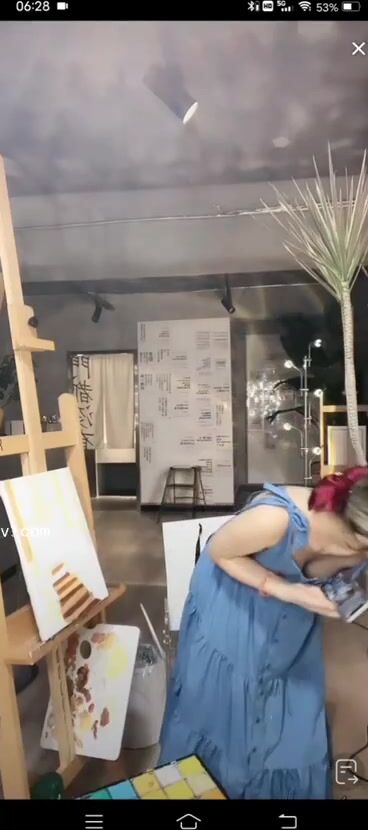 最新《瘋狂抖音》外篇之《抖音擦邊2》顏值主播各顯神通 閃現走光 刷邊尿尿熱舞 扣逼漏奶 (57)