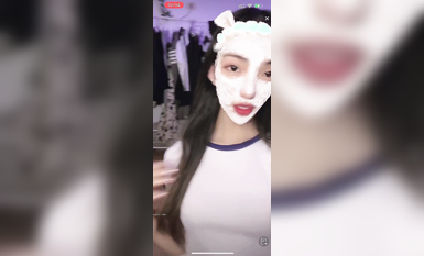 最新《瘋狂抖音》外篇之《抖音擦邊2》顏值主播各顯神通 閃現走光 刷邊尿尿熱舞 扣逼漏奶 (124)