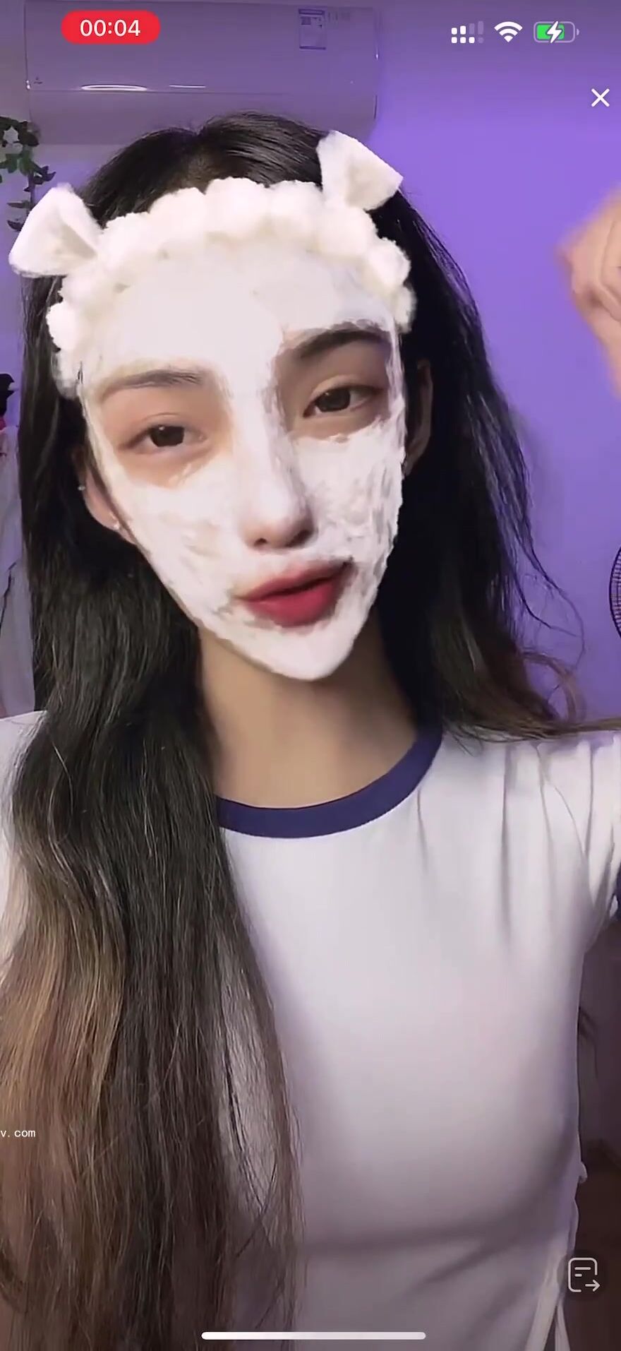 最新《瘋狂抖音》外篇之《抖音擦邊2》顏值主播各顯神通 閃現走光 刷邊尿尿熱舞 扣逼漏奶 (124)