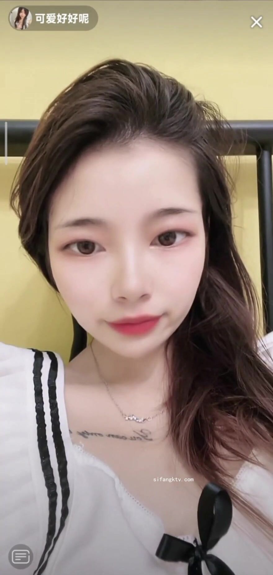 最新《瘋狂抖音》外篇之《抖音擦邊2》顏值主播各顯神通 閃現走光 刷邊尿尿熱舞 扣逼漏奶 (149)