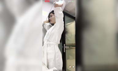 最新《瘋狂抖音》外篇之《抖音擦邊2》顏值主播各顯神通 閃現走光 刷邊尿尿熱舞 扣逼漏奶 (203)