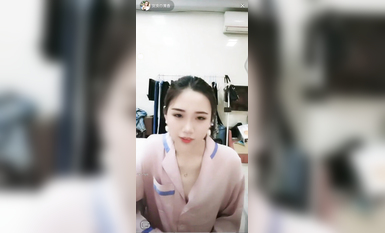 最新《瘋狂抖音》外篇之《抖音擦邊2》顏值主播各顯神通 閃現走光 刷邊尿尿熱舞 扣逼漏奶 (161)