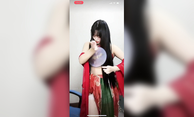 最新《瘋狂抖音》外篇之《抖音擦邊2》顏值主播各顯神通 閃現走光 刷邊尿尿熱舞 扣逼漏奶 (95)