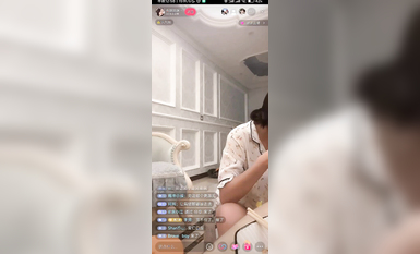 最新《瘋狂抖音》外篇之《抖音擦邊2》顏值主播各顯神通 閃現走光 刷邊尿尿熱舞 扣逼漏奶 (134)