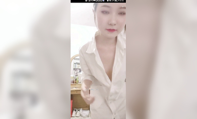 最新《瘋狂抖音》外篇之《抖音擦邊2》顏值主播各顯神通 閃現走光 刷邊尿尿熱舞 扣逼漏奶 (6)