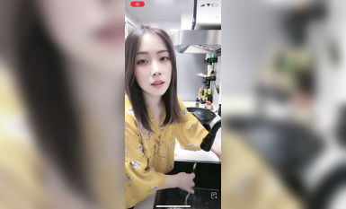 最新《瘋狂抖音》外篇之《抖音擦邊2》顏值主播各顯神通 閃現走光 刷邊尿尿熱舞 扣逼漏奶 (209)