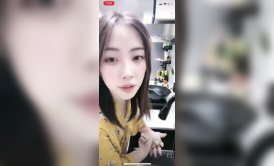 最新《瘋狂抖音》外篇之《抖音擦邊2》顏值主播各顯神通 閃現走光 刷邊尿尿熱舞 扣逼漏奶 (209)