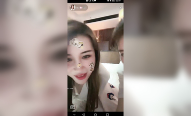 最新《瘋狂抖音》外篇之《抖音擦邊2》顏值主播各顯神通 閃現走光 刷邊尿尿熱舞 扣逼漏奶 (164)