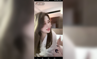 最新《瘋狂抖音》外篇之《抖音擦邊2》顏值主播各顯神通 閃現走光 刷邊尿尿熱舞 扣逼漏奶 (164)