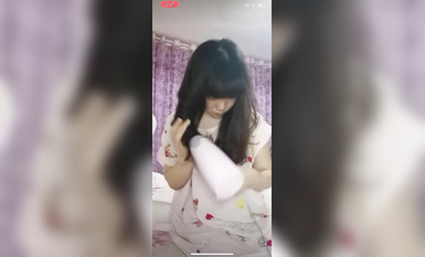 最新《瘋狂抖音》外篇之《抖音擦邊2》顏值主播各顯神通 閃現走光 刷邊尿尿熱舞 扣逼漏奶 (27)