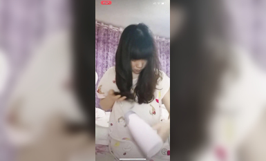 最新《瘋狂抖音》外篇之《抖音擦邊2》顏值主播各顯神通 閃現走光 刷邊尿尿熱舞 扣逼漏奶 (27)