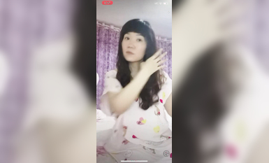 最新《瘋狂抖音》外篇之《抖音擦邊2》顏值主播各顯神通 閃現走光 刷邊尿尿熱舞 扣逼漏奶 (27)