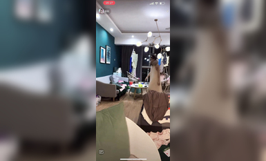 最新《瘋狂抖音》外篇之《抖音擦邊2》顏值主播各顯神通 閃現走光 刷邊尿尿熱舞 扣逼漏奶 (35)