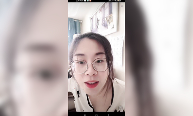 最新《瘋狂抖音》外篇之《抖音擦邊2》顏值主播各顯神通 閃現走光 刷邊尿尿熱舞 扣逼漏奶 (106)