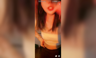 最新《瘋狂抖音》外篇之《抖音擦邊2》顏值主播各顯神通 閃現走光 刷邊尿尿熱舞 扣逼漏奶 (68)