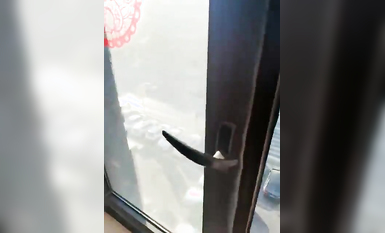 重磅推薦！淫盪肥臀人妻母狗【見過騷的 沒見過這么騷的】喜歡戶外露出，喜歡被很多男人操 (90)